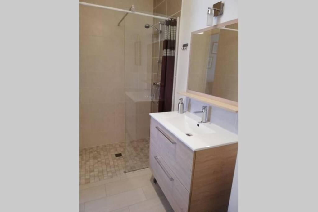 33 Ter Bon Pied A Terre Apartment La Rochelle  Bagian luar foto